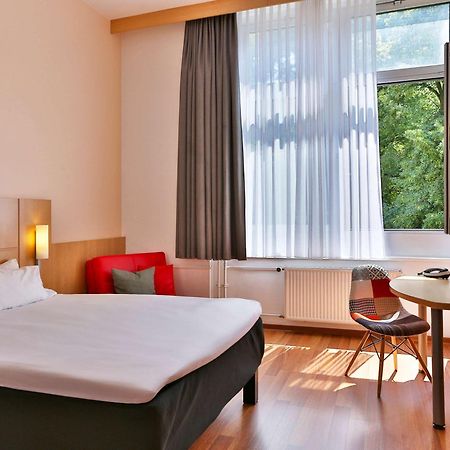 Ibis Berlin City Sued Exterior foto